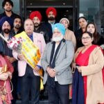 ਡਿਪਟੀ ਕਮਿਸਨਰ ਨੇ ਬਿਨੈਕਾਰਾਂ ਨੂੰ ਕੀਤੇ ਫੋਨ. ਪੁੱਛਿਆ 1076 ਰਾਹੀਂ ਆਸਾਨੀ ਨਾਲ ਮਿਲ ਰਹੀਆਂ ਨੇ ਨਾਗਰਿਕ ਸੇਵਾਵਾਂ