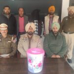 100 ਗਰਾਮ ਹੈਰੋਇਨ ਅਤੇ 12 ਪੇਟੀਆਂ ਸ਼ਰਾਬ ਠੇਕਾ ਦੇਸੀ ਮਾਰਕਾ DOLLAR XXX RUM ਸਮੇਤ 2 ਵੱਖ-ਵੱਖ ਮੁਕੱਦਮਿਆਂ ਵਿੱਚ 03 ਦੋਸ਼ੀ ਕਾਬੂ।