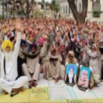 ਭਾਕਿਯੂ ਉਗਰਾਹਾਂ ਦਾ ਵੱਡਾ ਕਾਫਲਾ ਮਹਿਲਾ ਚੌਕ ਦੀ ਅਨਾਜ ਮੰਡੀ ਵਿਚ ਹੋਇਆ ਇਕੱਠਾ